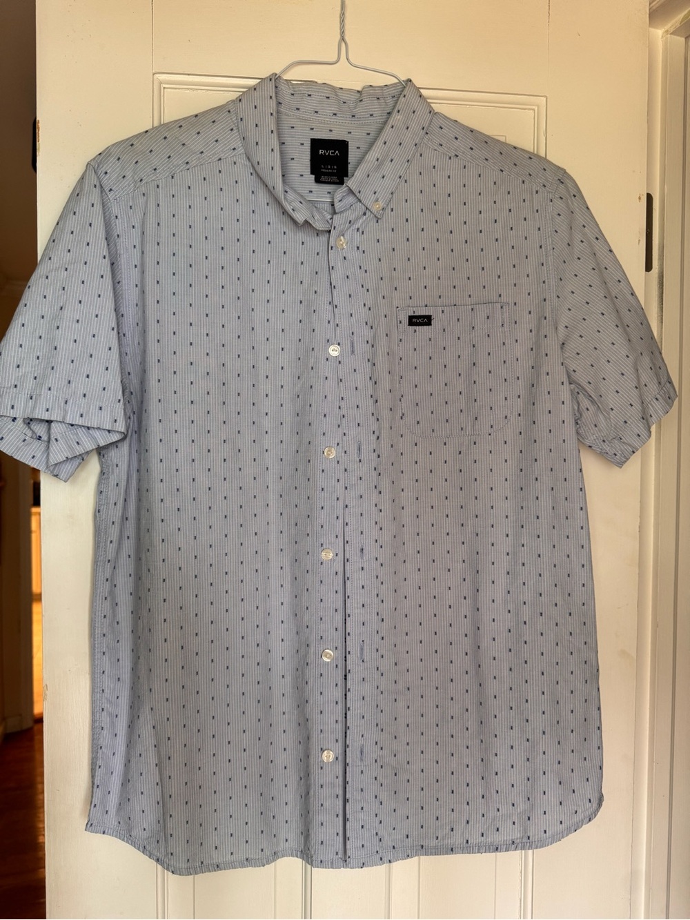 Men’s RVCA button down shirt